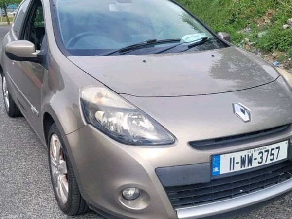 Renault Clio Hatchback, Diesel, 2011, Beige