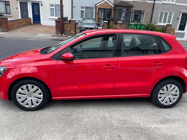 Volkswagen Polo Hatchback, Petrol, 2013, Red