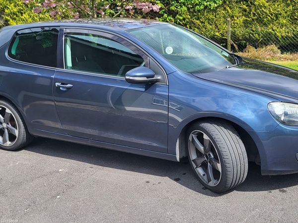 Volkswagen Golf Hatchback, Petrol, 2009, Blue
