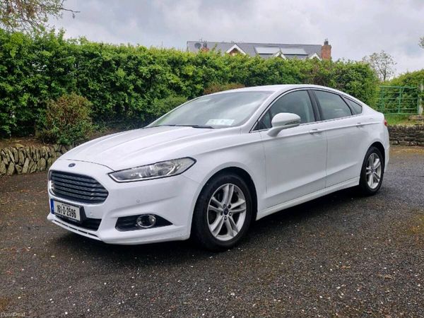 Ford Mondeo Hatchback, Diesel, 2016, White