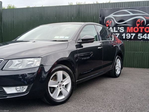 Skoda Octavia Saloon, Diesel, 2015, Black