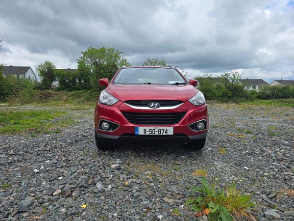 Hyundai ix35 SUV, Diesel, 2011, Red