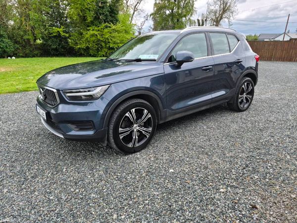 Volvo XC40 Estate/Jeep, Petrol Plug-in Hybrid, 2022, Blue