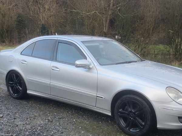 Mercedes-Benz E-Class Saloon, Petrol, 2007, Silver