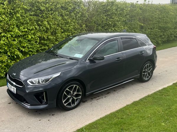 Kia Ceed Hatchback, Diesel, 2022, Grey