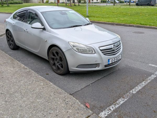 Vauxhall Insignia Hatchback, Diesel, 2012, Silver