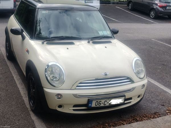 Mini Cooper Hatchback, Petrol, 2006, White