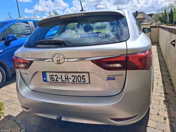 Toyota Avensis Estate, Diesel, 2016, Silver