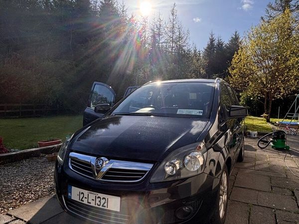 Vauxhall Zafira MPV, Diesel, 2012, Black