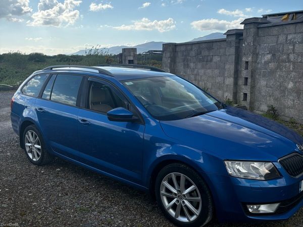 Skoda Octavia Estate, Diesel, 2014, Blue