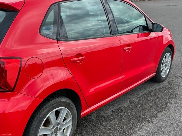 Volkswagen Polo Hatchback, Petrol, 2014, Red