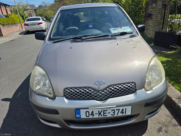 Toyota Yaris Hatchback, Petrol, 2004, Grey