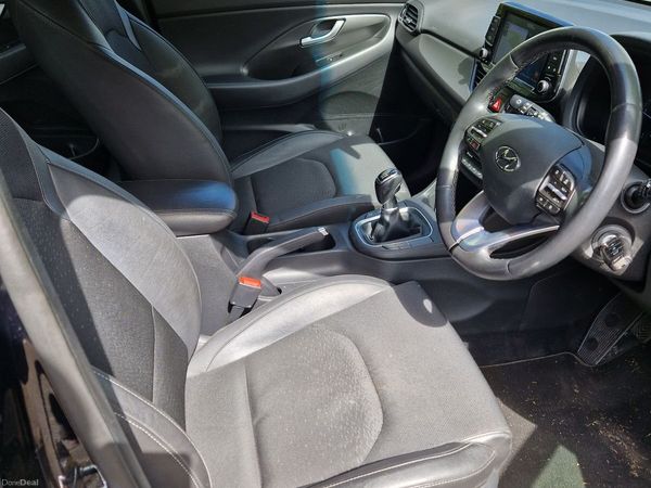Hyundai i30 Hatchback, Diesel, 2017, Black
