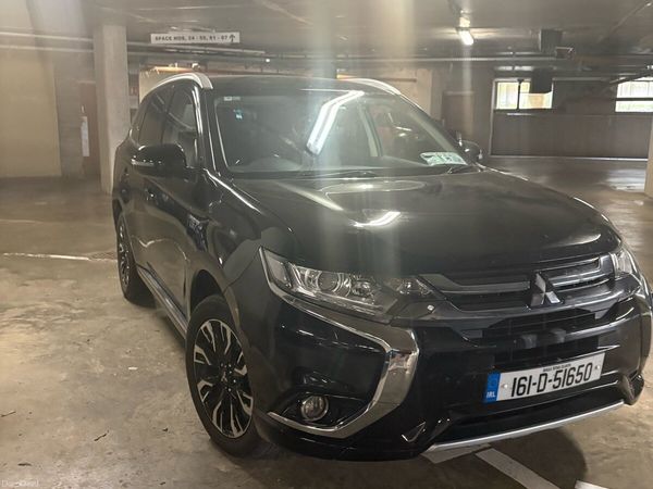 Mitsubishi Outlander SUV, Petrol Plug-in Hybrid, 2016, Black