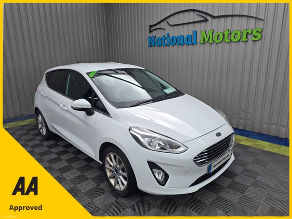 Ford Fiesta Hatchback, Petrol, 2018, White