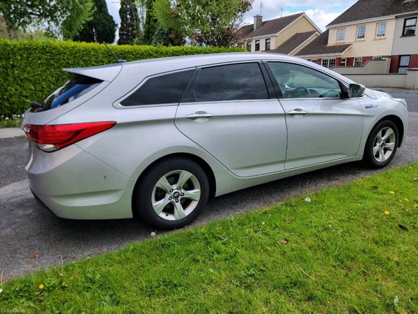 Hyundai i40 Estate, Diesel, 2013, Silver