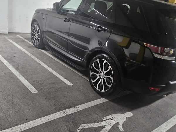 Land Rover Range Rover Sport SUV, Diesel, 2015, Black