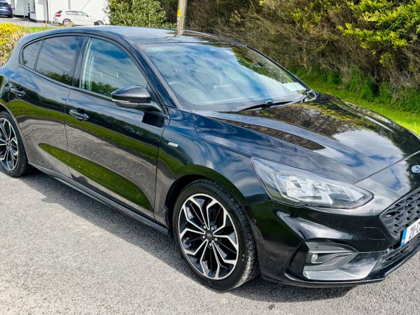 Ford Focus Hatchback, Diesel, 2021, Black