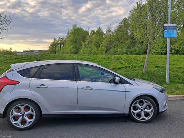 Ford Focus Hatchback, Diesel, 2012, Silver