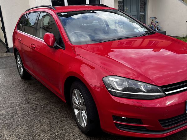 Volkswagen Golf Estate, Petrol, 2014, Red