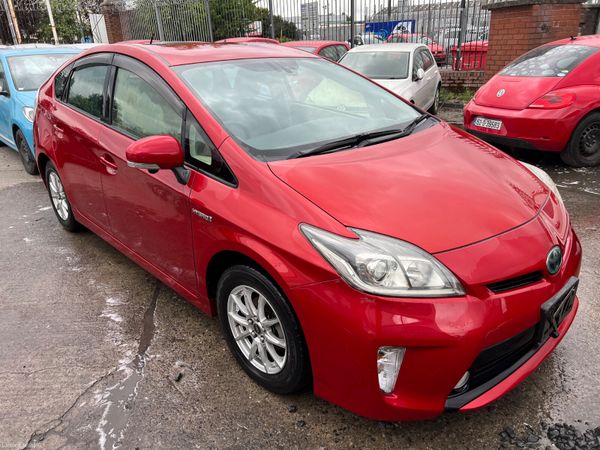 Toyota Prius Saloon, Petrol Hybrid, 2013, Red