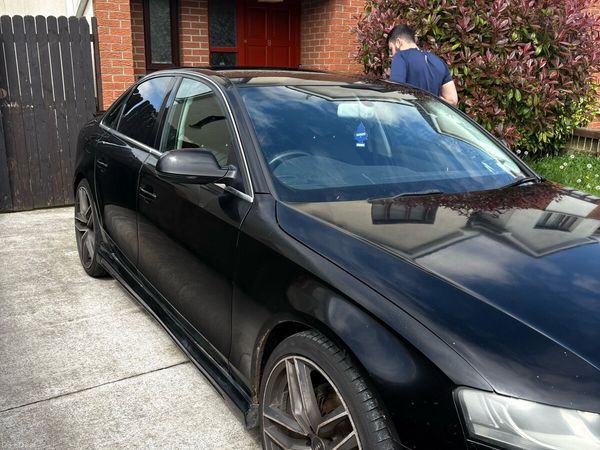 Audi A4 Saloon, Diesel, 2010, Black
