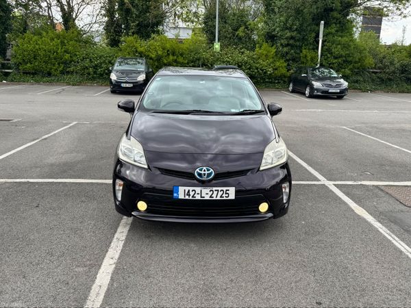 Toyota Prius Hatchback, Petrol Hybrid, 2014, Purple