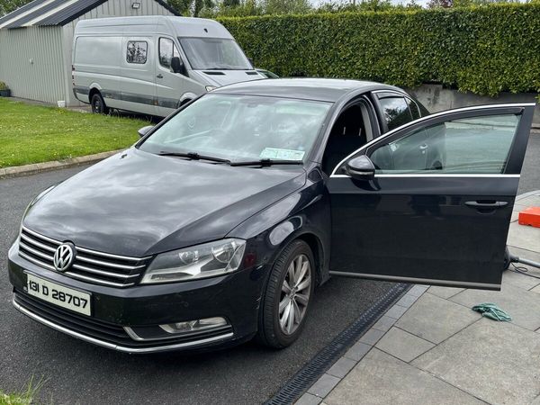 Volkswagen Passat Saloon, Diesel, 2013, Black