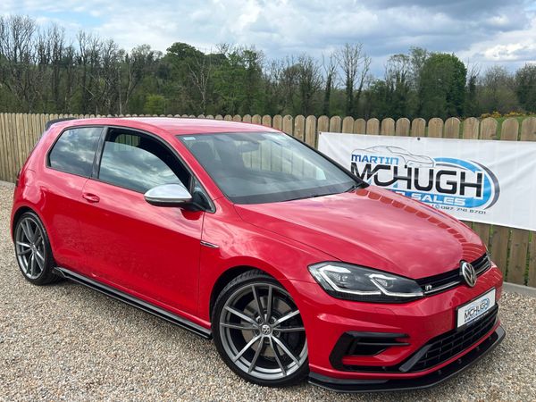 Volkswagen Golf Estate, Petrol, 2017, Red