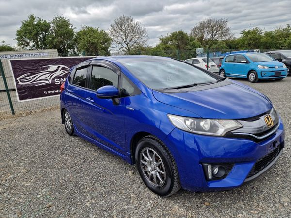 Honda Fit Hatchback, Petrol Hybrid, 2015, Blue