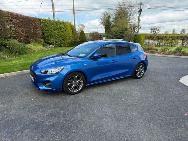 Ford Focus Hatchback, Diesel, 2021, Blue