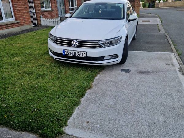 Volkswagen Passat Saloon, Diesel, 2015, White