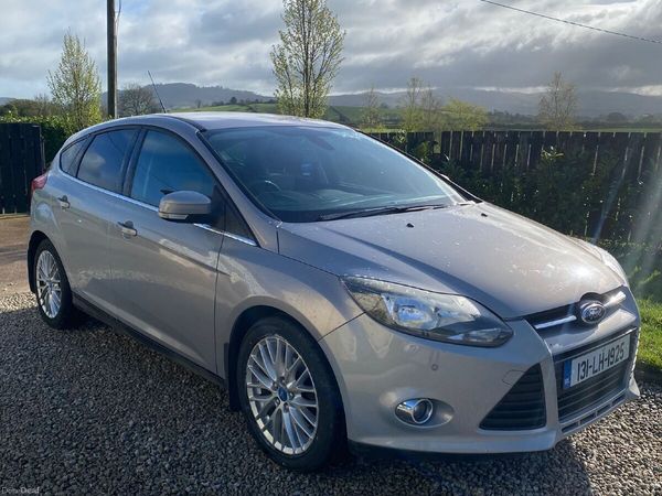 Ford Focus Hatchback, Petrol, 2013, Silver