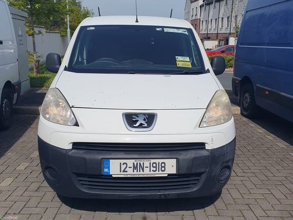 Peugeot Partner MPV, Diesel, 2012, White