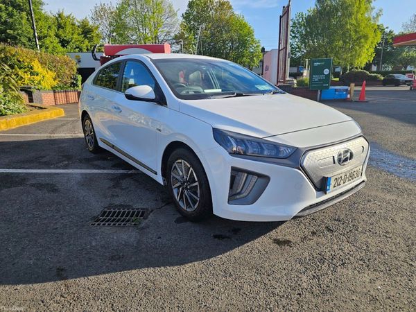Hyundai IONIQ Hatchback, Electric, 2021, White