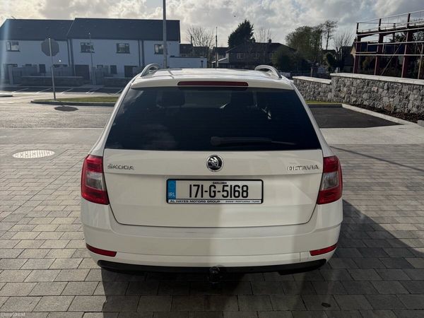 Skoda Octavia Estate, Diesel, 2017, White