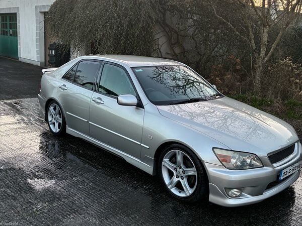 Lexus IS Saloon, Petrol, 2003, Silver