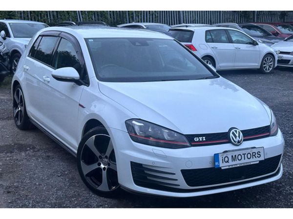 Volkswagen Golf Hatchback, Petrol, 2017, White