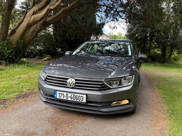 Volkswagen Passat Saloon, Diesel, 2017, Grey