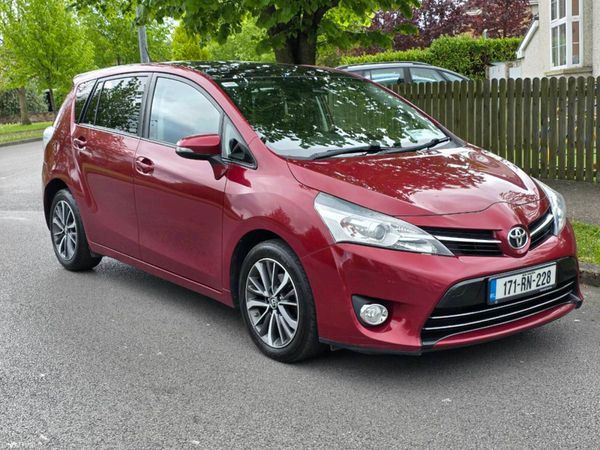 Toyota Verso MPV, Diesel, 2017, Red