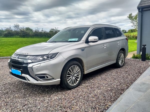 Mitsubishi Outlander SUV, Petrol Plug-in Hybrid, 2018, Silver