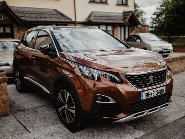 Peugeot 3008 MPV, Petrol, 2019, Brown