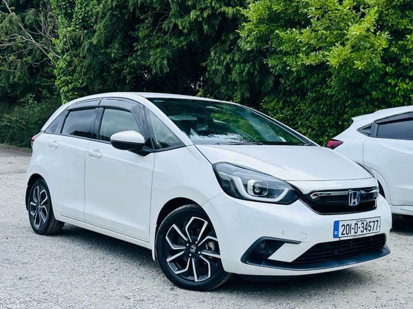Honda Fit Hatchback, Petrol Hybrid, 2020, White