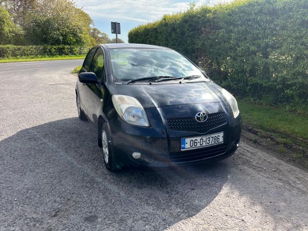 Toyota Yaris Hatchback, Petrol, 2006, Black