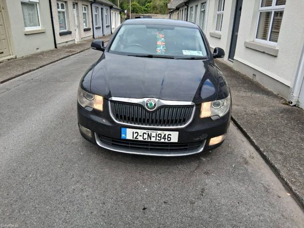 Skoda Superb Hatchback, Diesel, 2012, Black