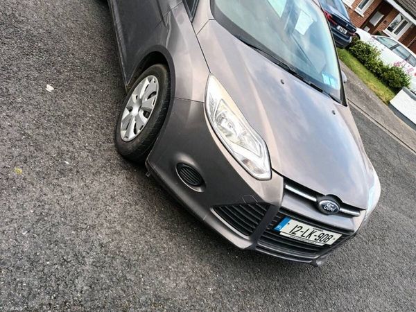 Ford Focus Saloon, Diesel, 2012, Brown