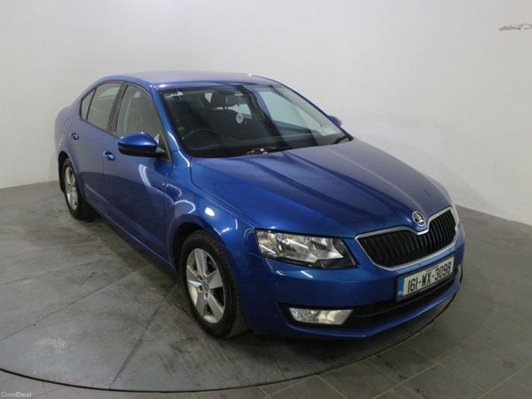 Skoda Octavia Saloon, Diesel, 2016, Blue