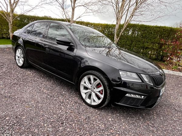 Skoda Octavia Hatchback, Diesel, 2018, Black
