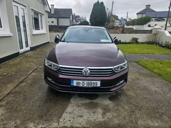 Volkswagen Passat Saloon, Diesel, 2018, Red