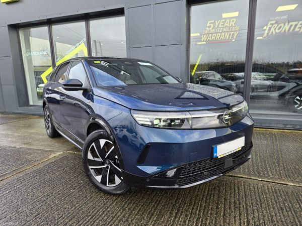 Opel Grandland SUV, Petrol Hybrid, 2025, Green